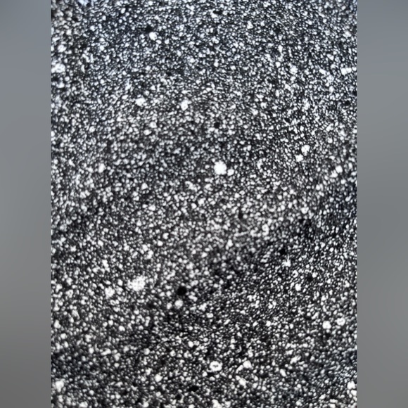 LULULEMON TANK 🤍🖤 - Picture 6 of 8